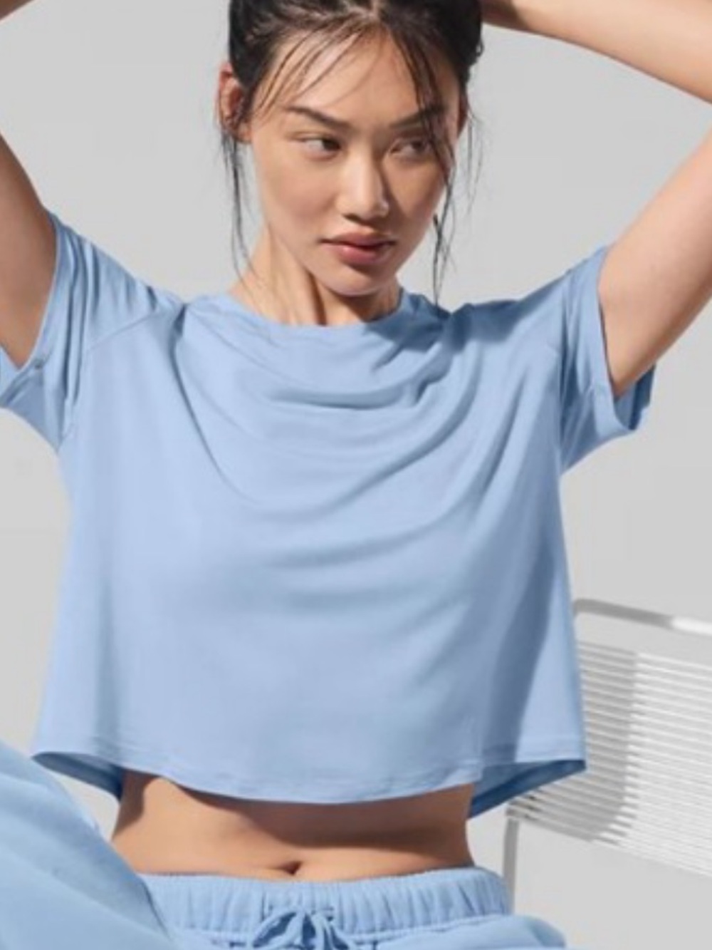 Like New ALO Yoga Cropped All Day Short Sleeve Seashell Blue Sz Medium